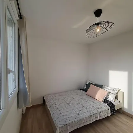 Appartement Spacieux Et Renove Neuilly-sur-Marne Exterior photo
